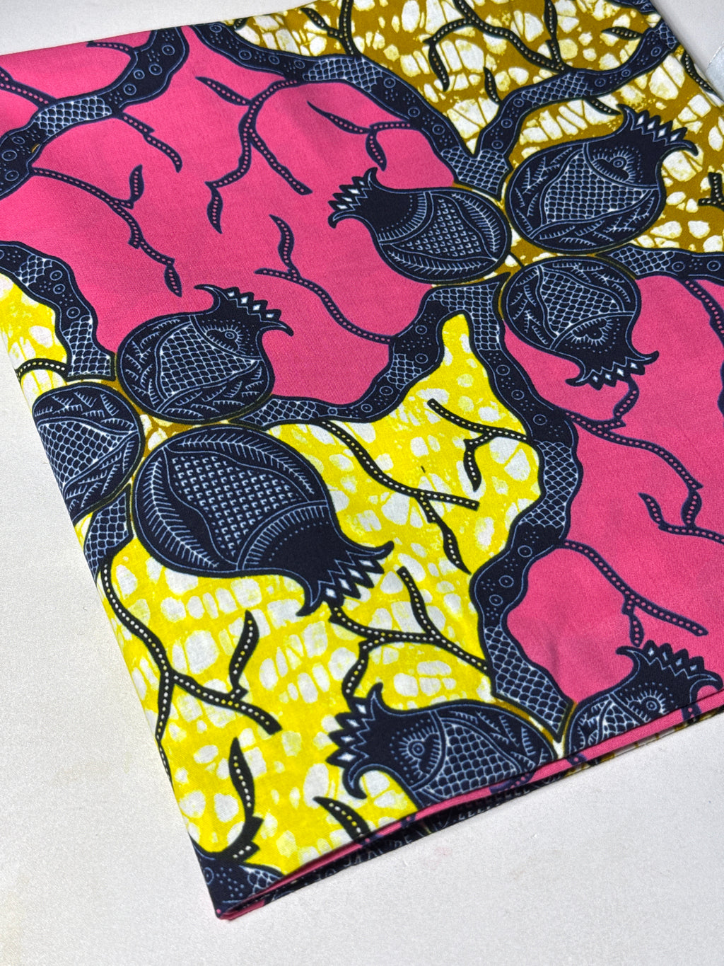 Wax Block Prints Hitarget Premium | 231619 - 2 Yards