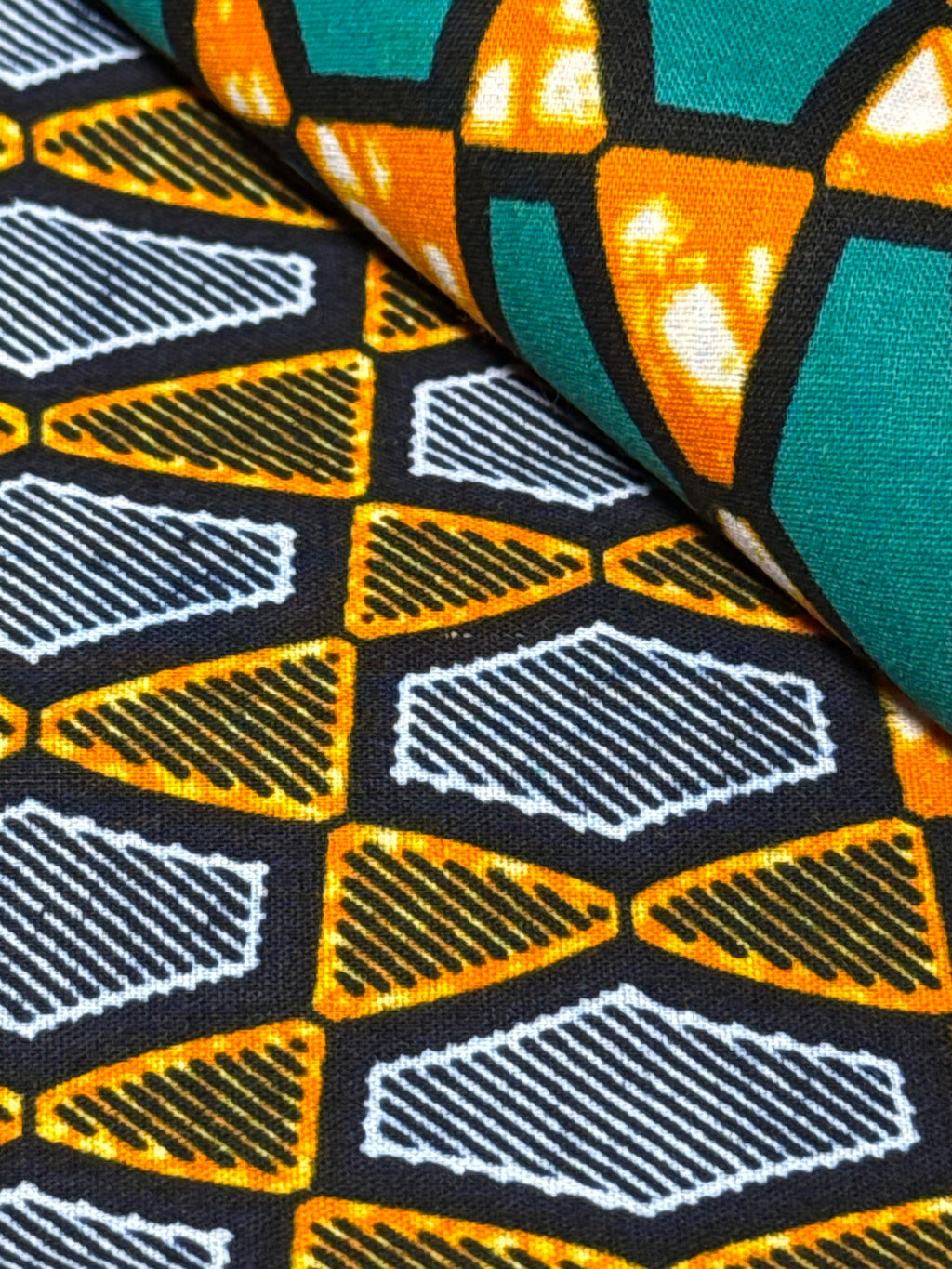 Wax Block Prints Hitarget | 1440017G - sold by the yard