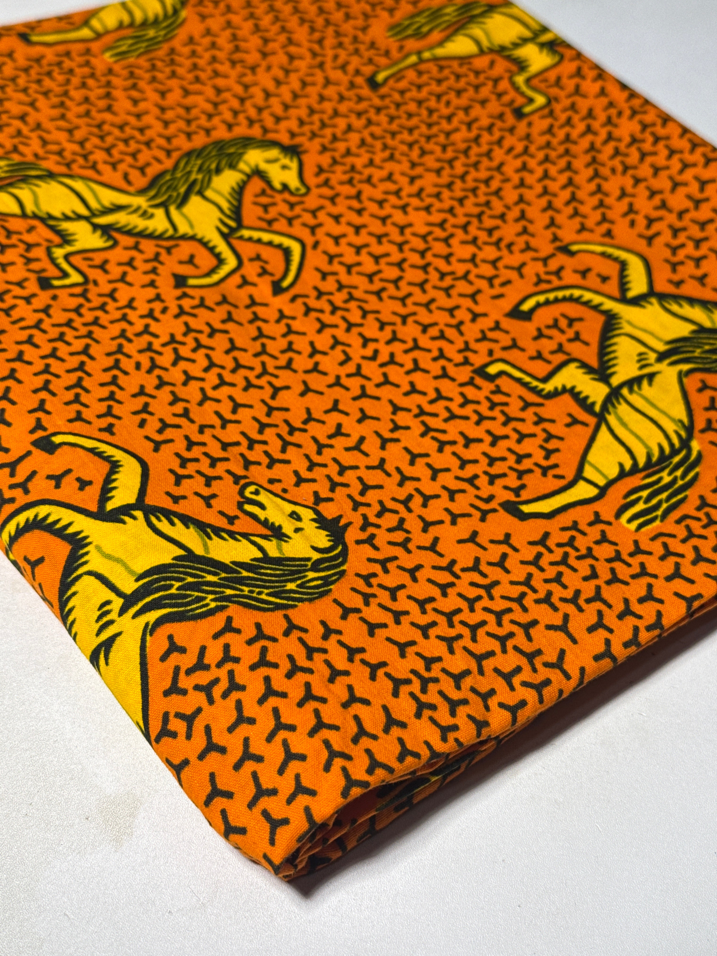 Wax Block Prints Hitarget | 317902 - 3 Yards