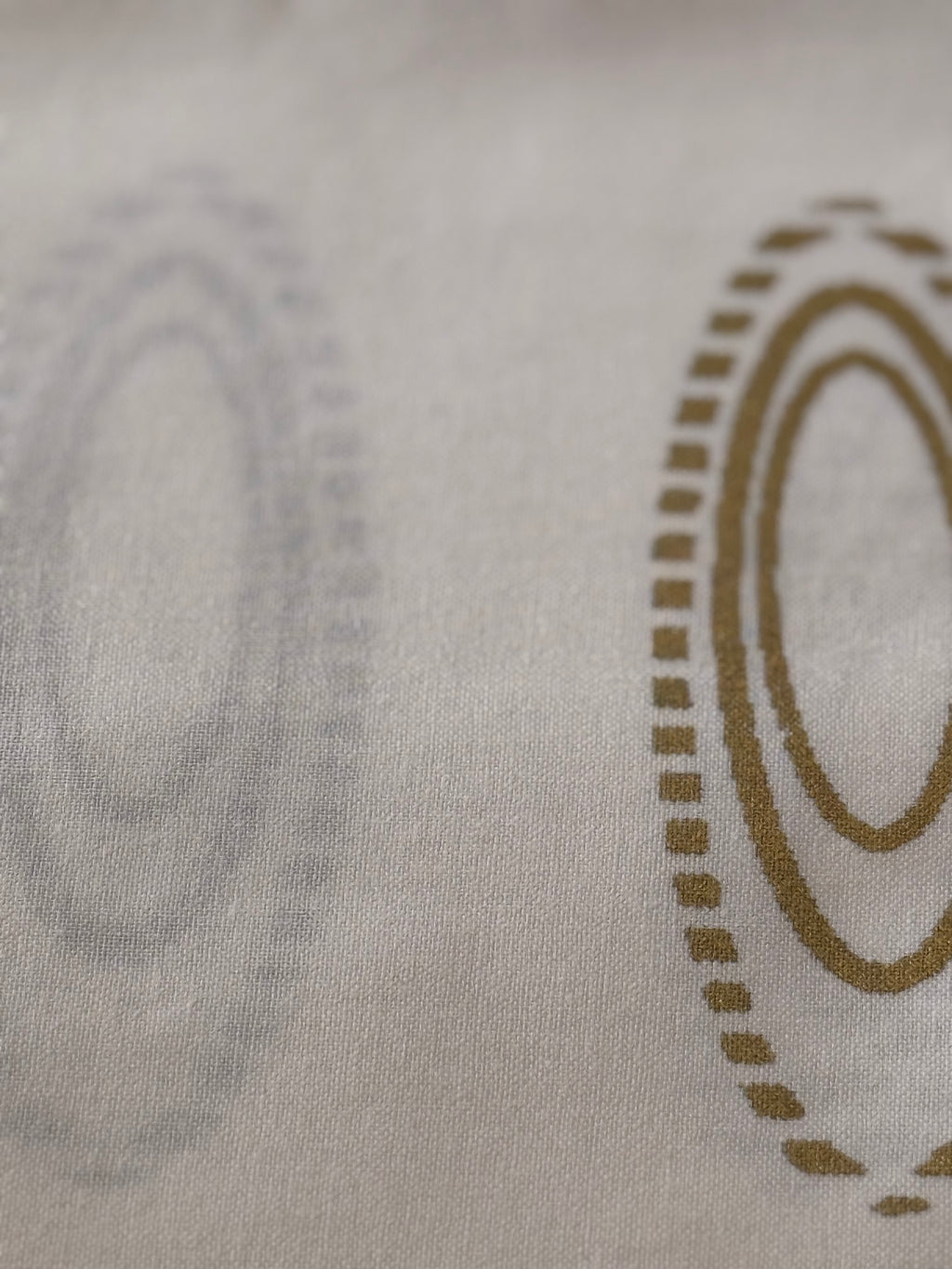 Woodin Fabric| Tradition – 100% Cotton sold by the yard