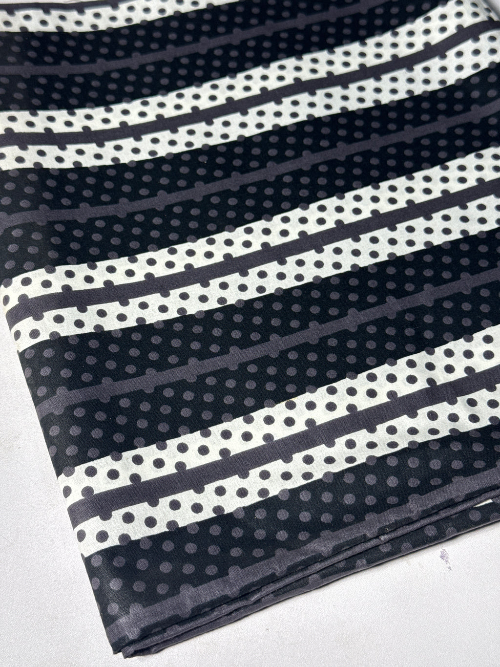 Wax Block Prints Hitarget | 2473306 - 2 Yards