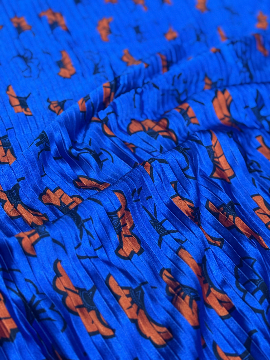 Pleated Silk & Chiffon Bundle – 4 Silk + 2 Yards Chiffon