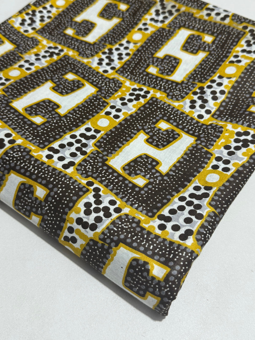 Woodin Fabric| Ovation – 100% Cotton sold by the yard